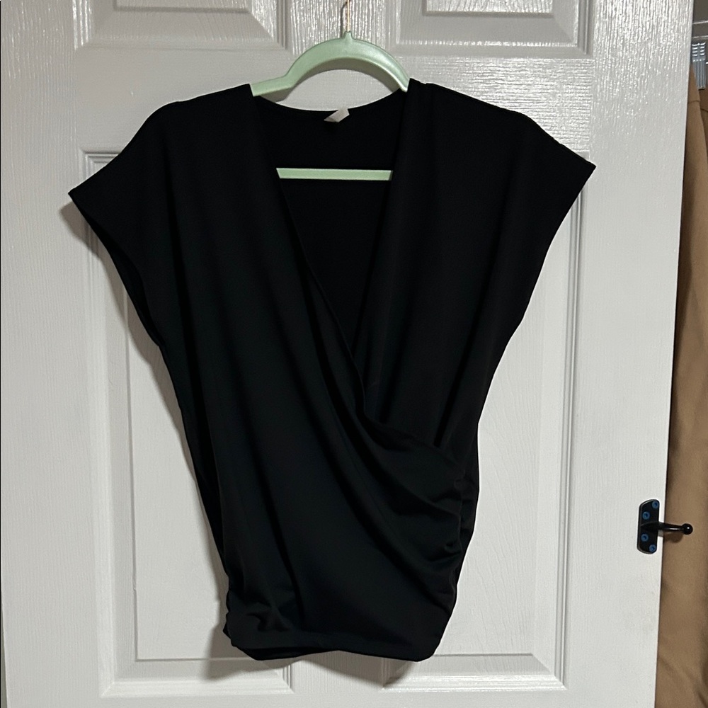 HALARA Elegant Black Women's Blouse nwt
